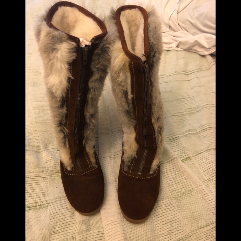 Vintage Yodelers Zip Boots. Size 8.5